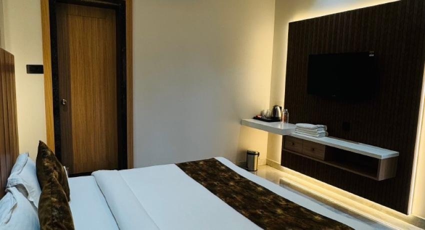 Suite Room – Triple Occupancy